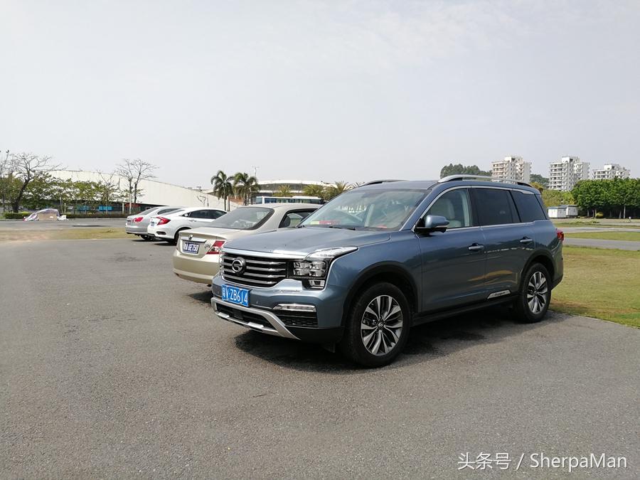 光荣v9和p10plus哪个性价比高,光荣v9和p10哪个更好