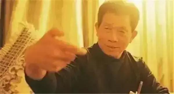 刘家良和黄飞鸿哪个是洪拳传人,刘家良李连杰合作黄飞鸿电影