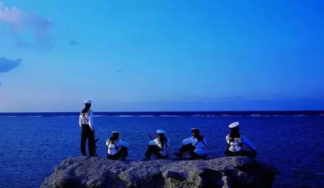 兄弟，听说你要移防到艰苦地区了