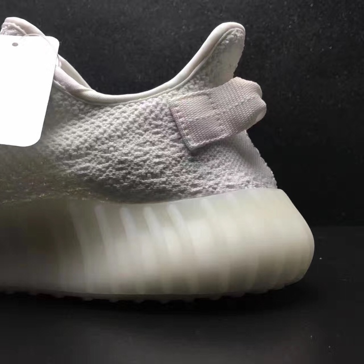 一双高价的鞋你却不知道怎么洗？唯独有这双白斑马！