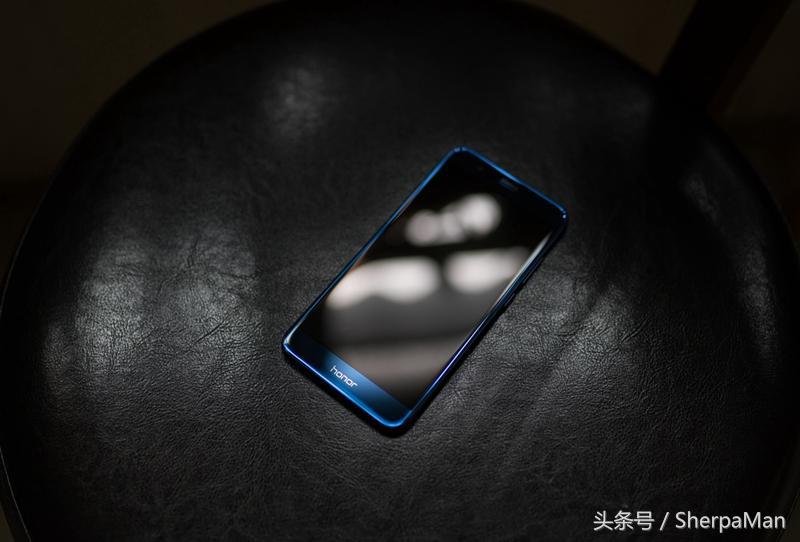 光荣v9和p10plus哪个性价比高,光荣v9和p10哪个更好