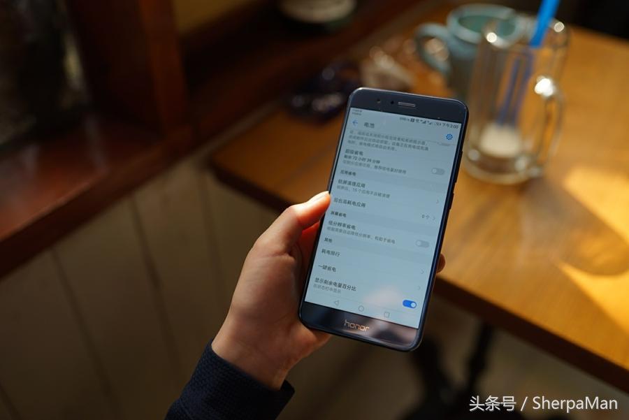 光荣v9和p10plus哪个性价比高,光荣v9和p10哪个更好
