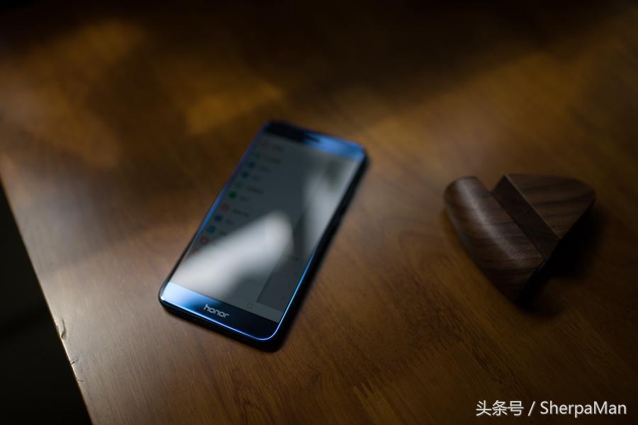 光荣v9和p10plus哪个性价比高,光荣v9和p10哪个更好