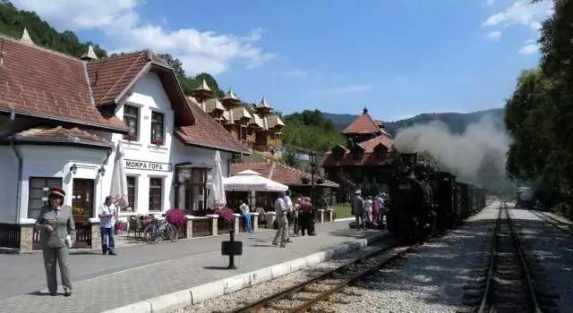 亲子欧洲旅游跟团游,亲子环游中国自驾游