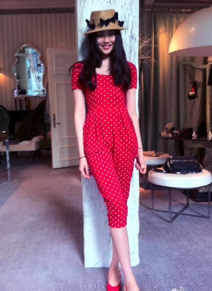 最好看的配色搭配,配色口诀怎么穿都好看