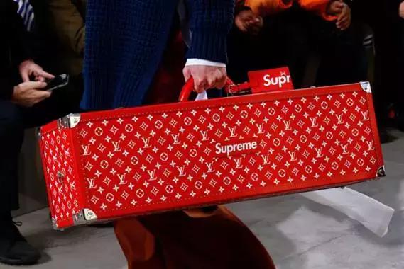 2018supreme合作款 (关于supreme的那些事)