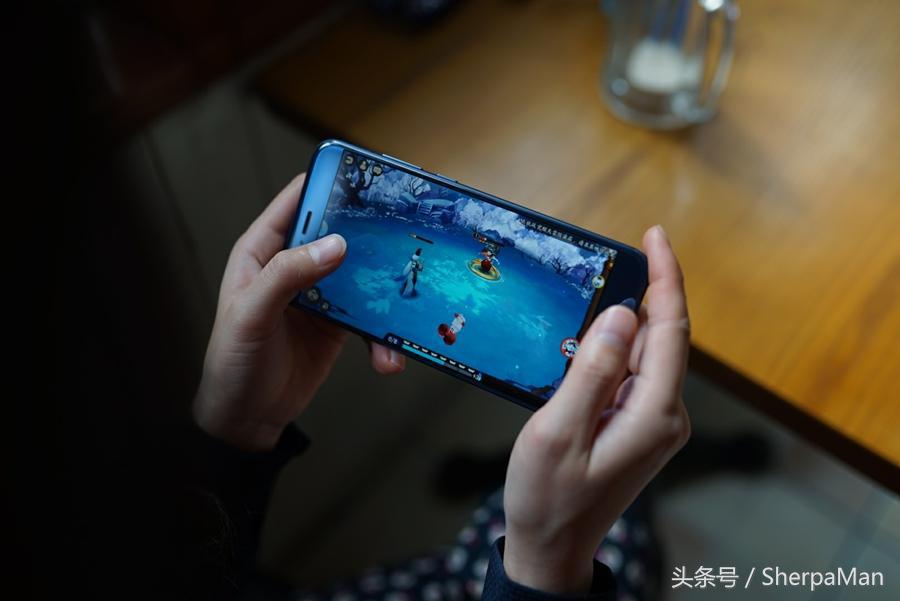 光荣v9和p10plus哪个性价比高,光荣v9和p10哪个更好