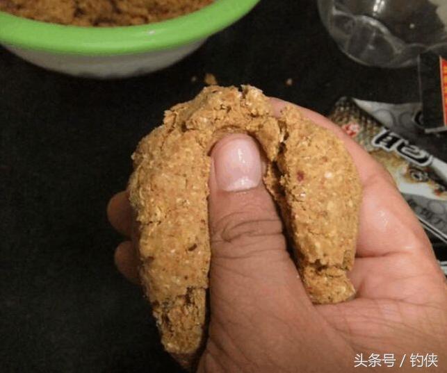 鲤鱼抛竿爆炸钩,爆炸钩钓鲤鱼的商品饵料最佳配方