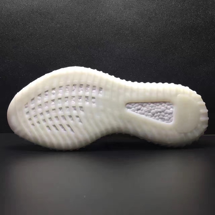 一双高价的鞋你却不知道怎么洗？唯独有这双白斑马！