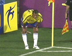 黄喜灿恼怒脚踢尹鸿博原声,黄喜灿踢尹鸿博里皮