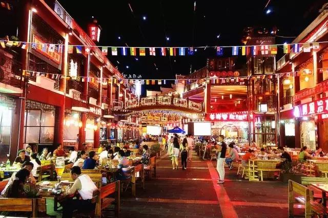 成都最嗨夜店,除了夜店还能玩什么