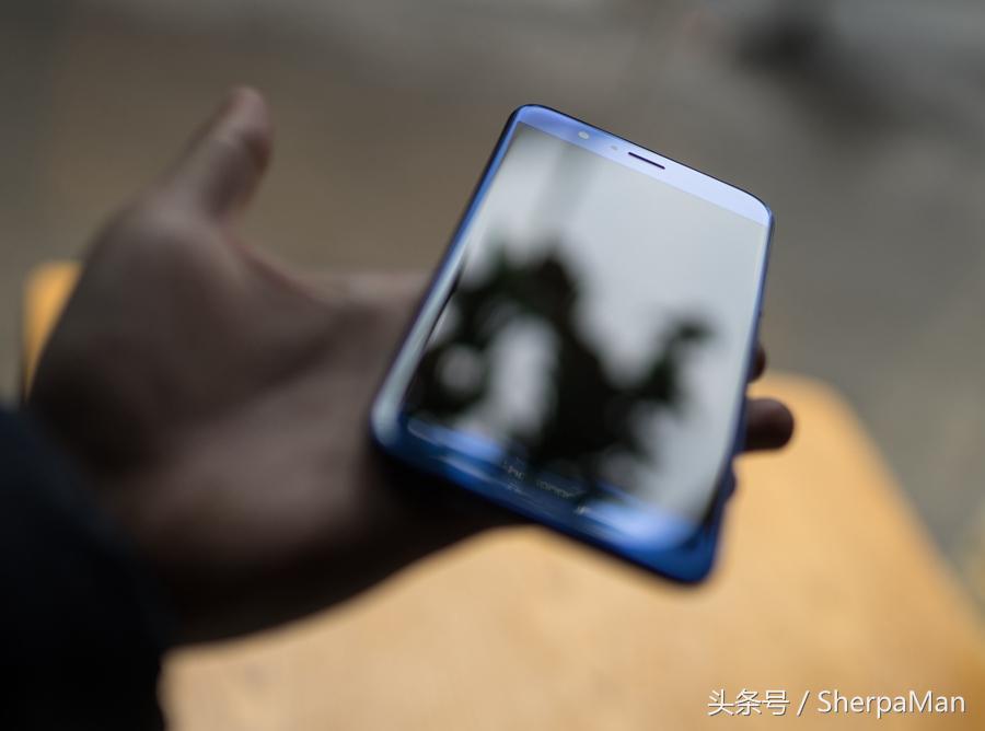 光荣v9和p10plus哪个性价比高,光荣v9和p10哪个更好