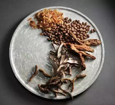 用贵仙仙的护肤品脸上也搓泥？你的护肤程序可能错了！