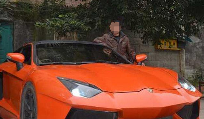 一位小伙造一台概念版兰博基尼,年轻小伙用自家破车造兰博基尼