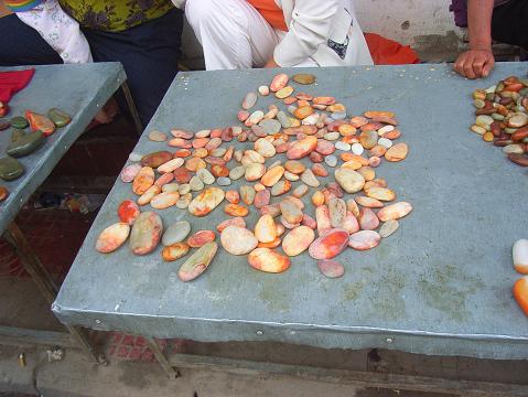 和田玉捡漏技巧,和田玉捡漏指南