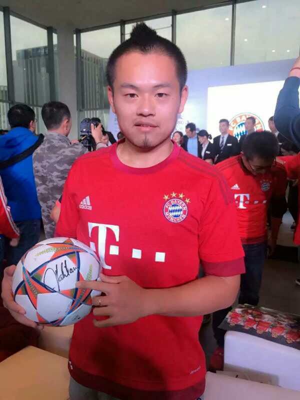 中国球迷唱南部之星,南部之星三冠王拜仁慕尼黑