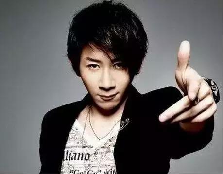 有没有必要拍最美证件照,最美证件照白底怎么免费拍