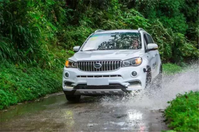 国际米兰回传球给黄牌,快看国际