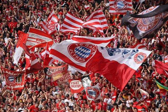 中国球迷唱南部之星,南部之星三冠王拜仁慕尼黑