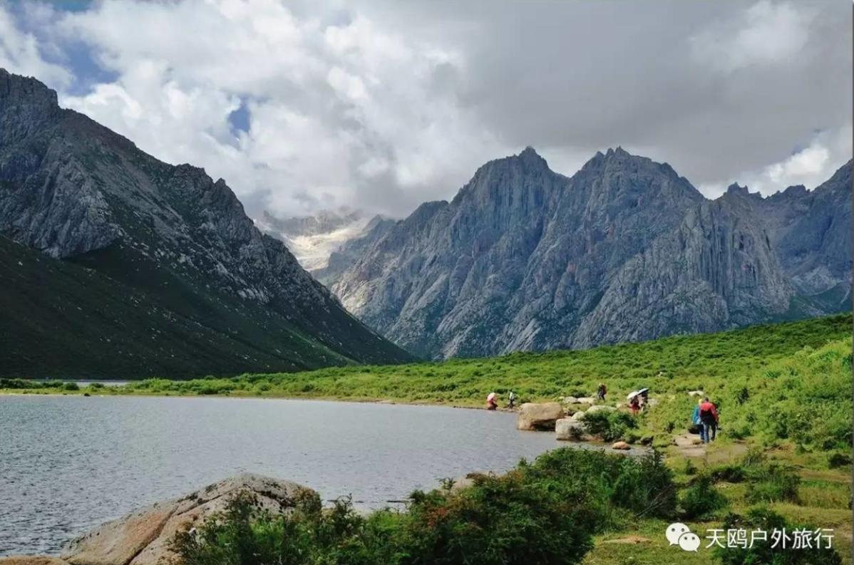 甘青川自驾游，别错过天神的后花园——年宝玉则，集三地之精华