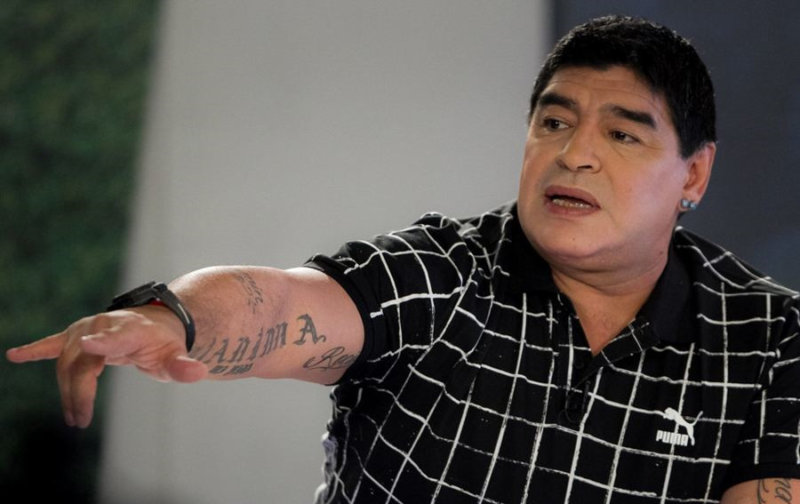 “混球”马拉多纳来华指导校园足球，网友称渣男又来“圈钱”了