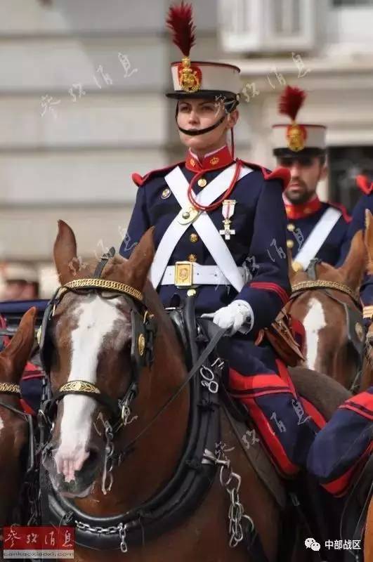 最美的服装就是军装,分享你们觉得最惊艳的衣服