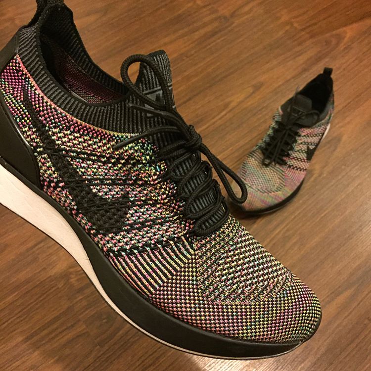 镂空鞋底+后掌气垫？NikeMariahRacer多彩配色曝光