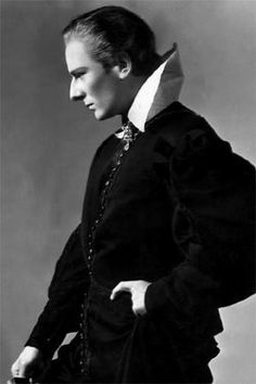 从默片时代到魔法学校，英国银幕上的同志暧昧情愫