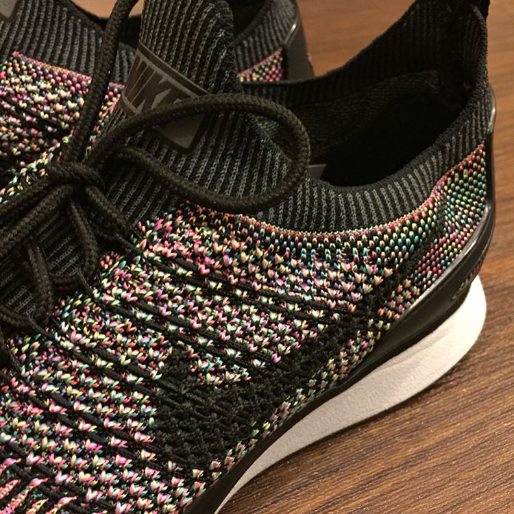 镂空鞋底+后掌气垫？NikeMariahRacer多彩配色曝光