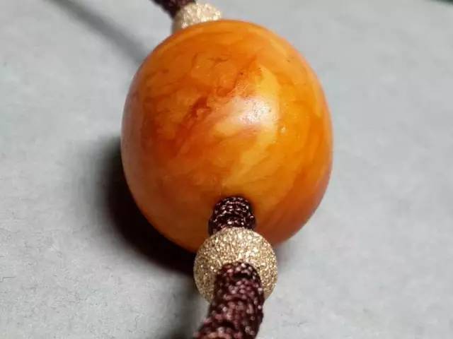 烤色蜜蜡和老蜜蜡的鉴别,老蜜蜡的鉴别方法和图片