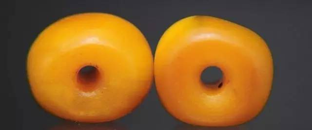 烤色蜜蜡和老蜜蜡的鉴别,老蜜蜡的鉴别方法和图片