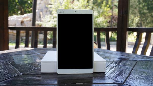 华为m3平板深度评测视频,华为平板m3青春版卡顿怎么解决