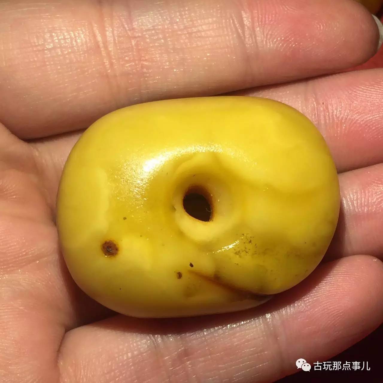 烤色蜜蜡和老蜜蜡的鉴别,老蜜蜡的鉴别方法和图片