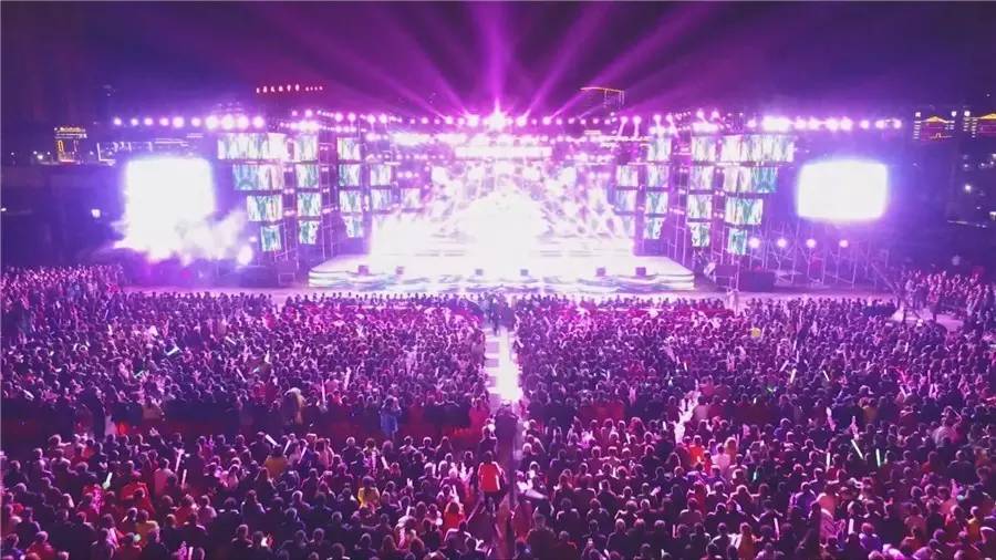 蒋大为、唐俊乔、陆海涛等大咖与玉屏万人共度桃花节