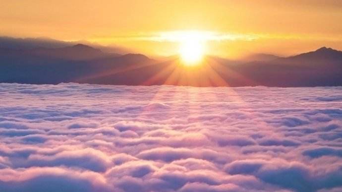 曾穷到摆地摊15岁却红遍全国,曾经年入百万如今沦落街头摆地摊