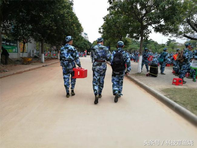 光荣v9对比光荣9拍照效果,光荣v9拍人像效果