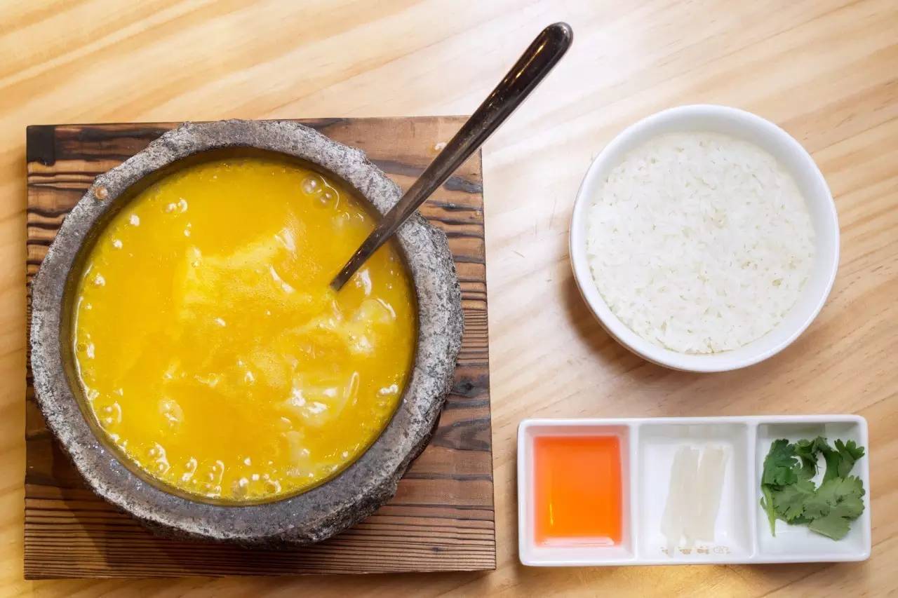 「鱼翅捞饭」震撼出席！一顿胜过十针玻尿酸，不到¥50就能吃？