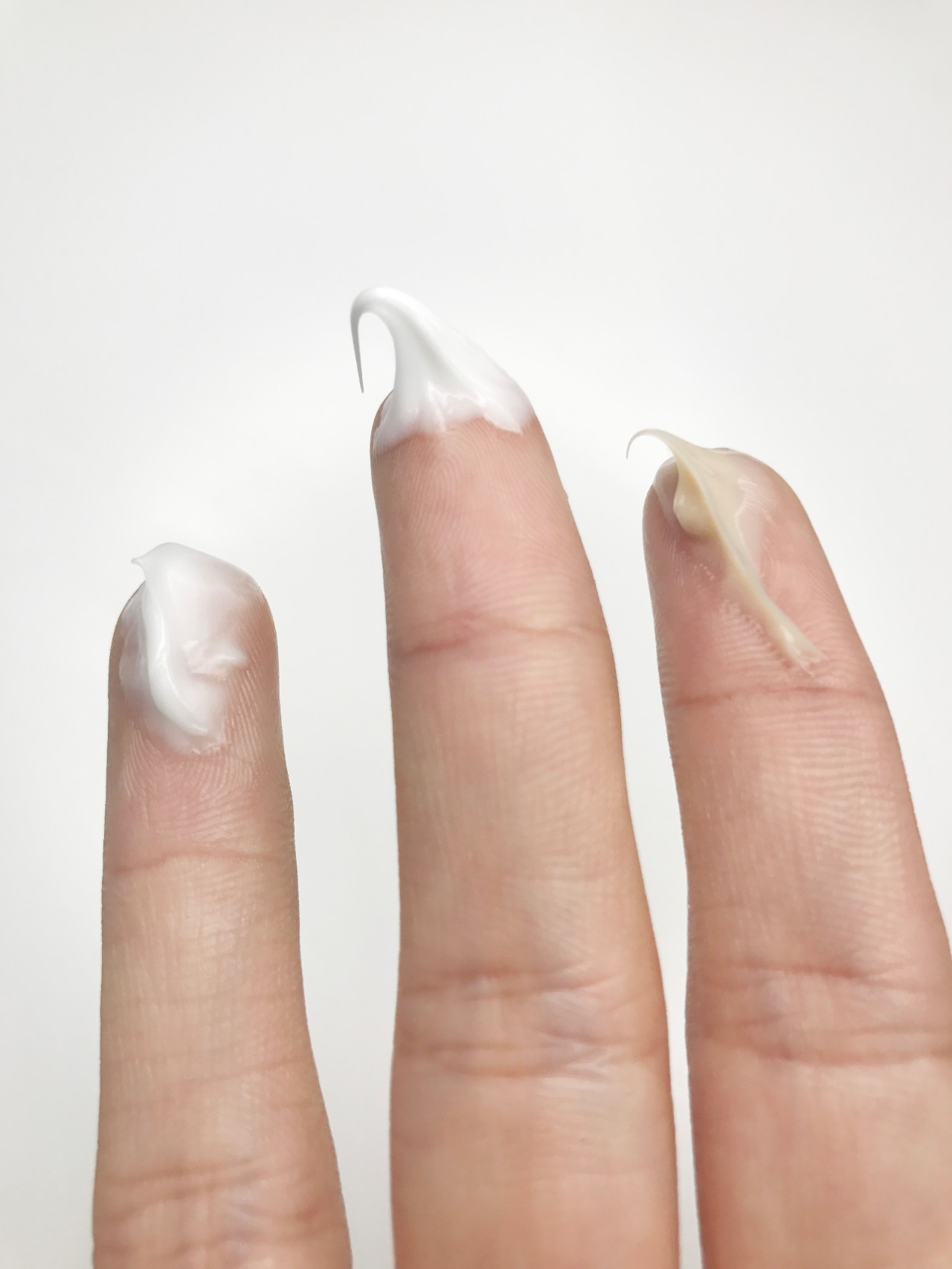 皮肤干到炸皮,皮肤干到爆皮用什么护肤乳