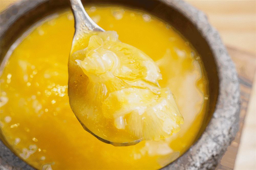 「鱼翅捞饭」震撼出席！一顿胜过十针玻尿酸，不到¥50就能吃？