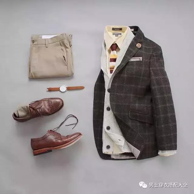 男士休闲西装西裤搭配小白鞋,男士休闲西装搭配什么打底衫