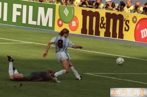 足坛十大神峰有谁,足球场上的十大武器