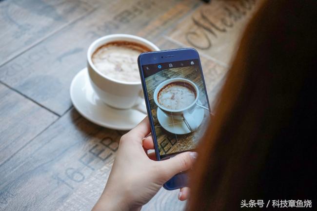 光荣v9对比光荣9拍照效果,光荣v9拍人像效果