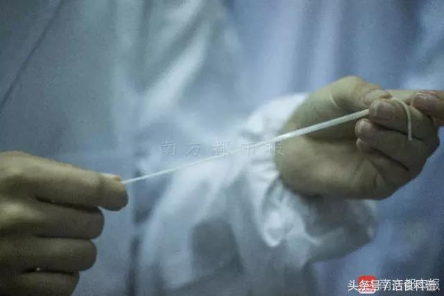 橡胶面条鉴别方法,橡胶面条是正品吗