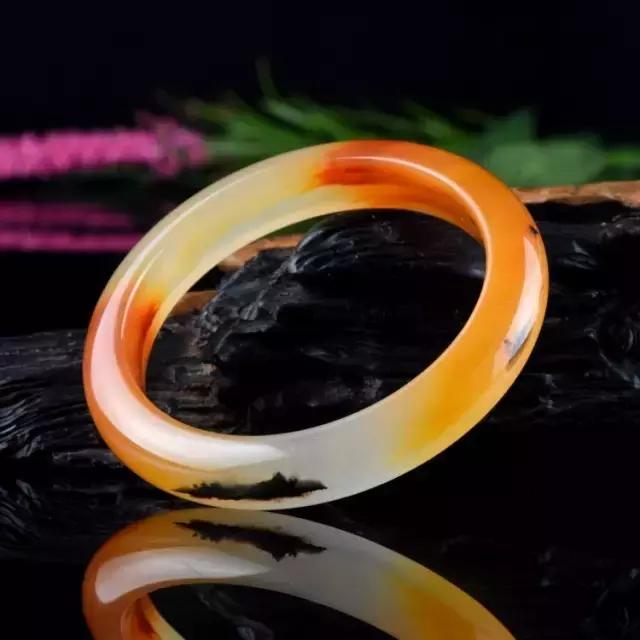 黄龙玉的正确保养方法,黄龙玉要用油养是假的黄龙玉吗