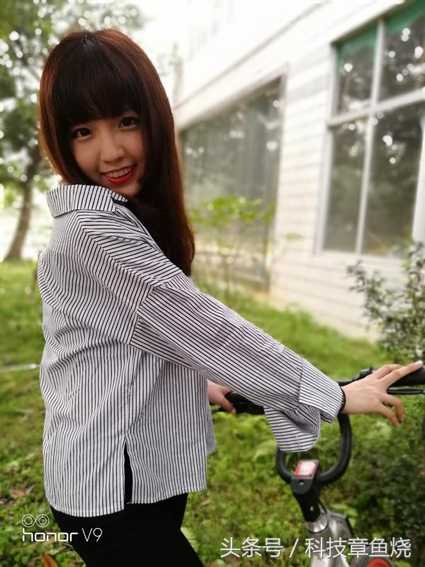 光荣v9对比光荣9拍照效果,光荣v9拍人像效果