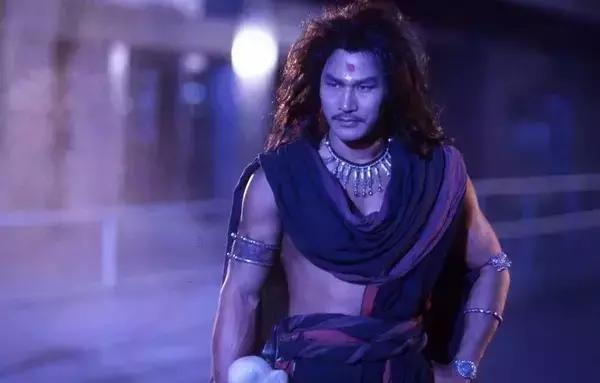 香港十大经典武打片洪金宝,港片洪金宝功夫片