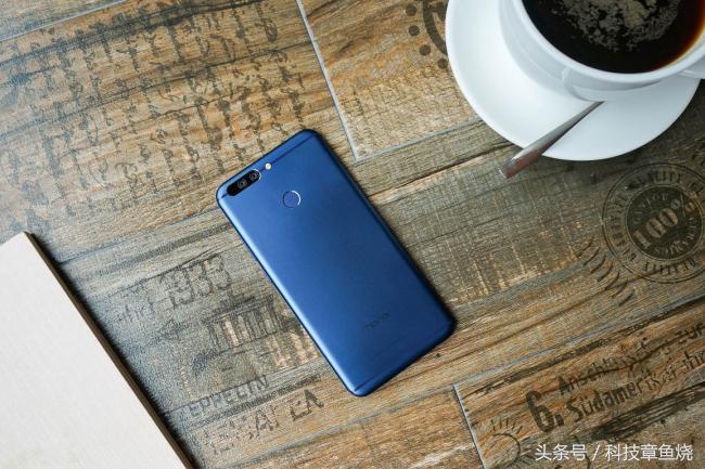 光荣v9对比光荣9拍照效果,光荣v9拍人像效果