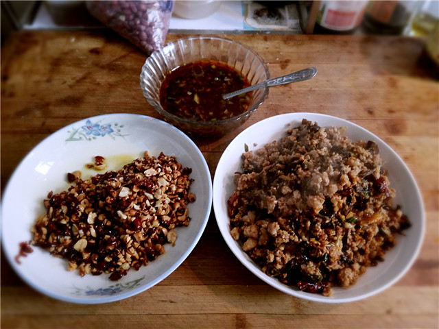 四川干拌担担面的正宗做法,四川担担面的正宗秘方