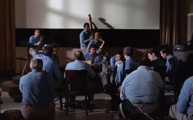 电影一座神奇的监狱,一个监狱在一个岛上电影