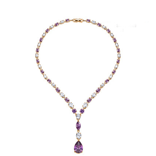 每个人应具备一条小黑裙,每个女生夏天都应该有条小黑裙